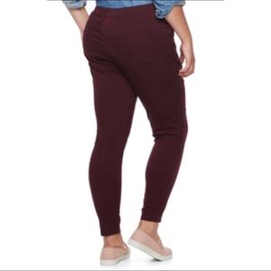 Juniors' Plus Size SO® Wine/burgundy Jeggings